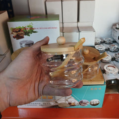 طقم توابل زجاج مموج بقاعدة خشب - 300 مل